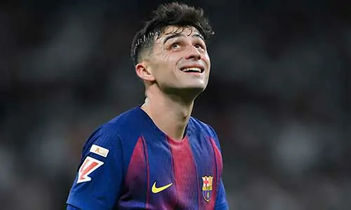برشلونة يدرس ثلاثة خيارات لتعويض بيدري المصاب